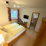 Pensjonat Gaestehaus Kochelsee
